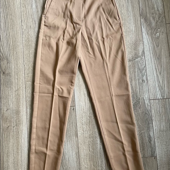 Women’s H&M Tapered Slacks Woven Stretch Fabric Size 2 NWT - Picture 5 of 8